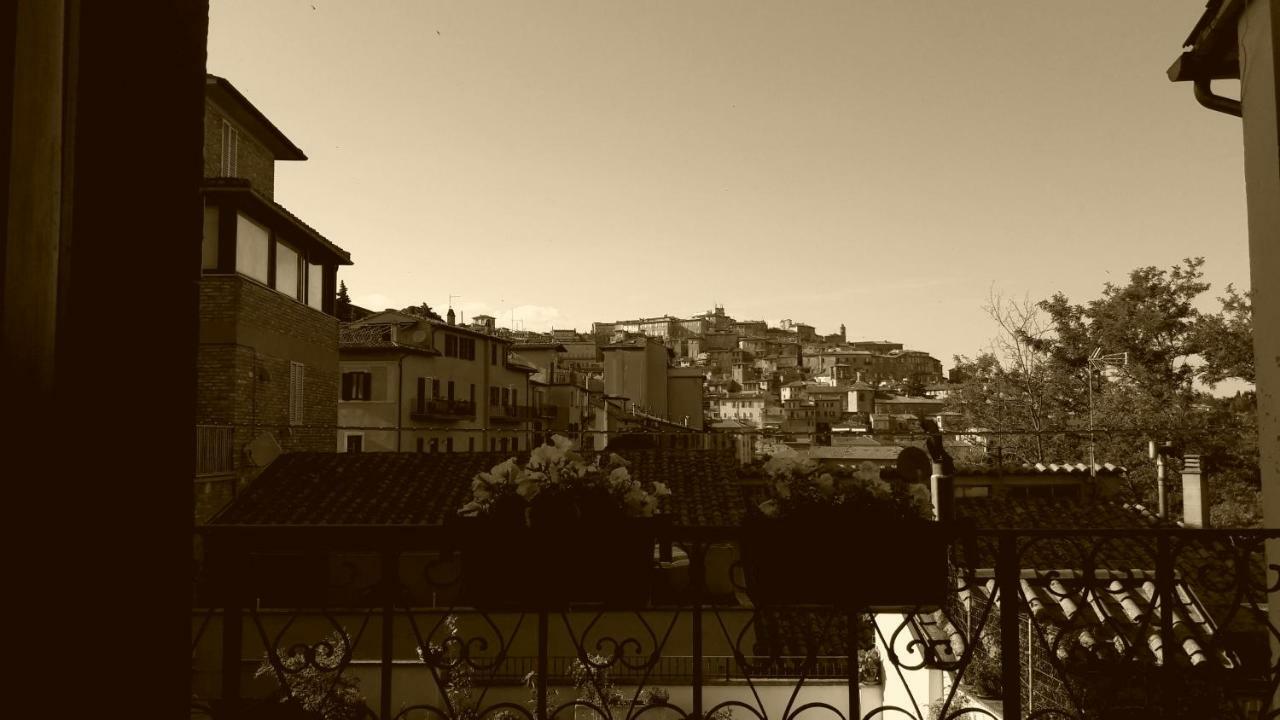 Via Piantarose, 12 Apartamento Perúgia Exterior foto