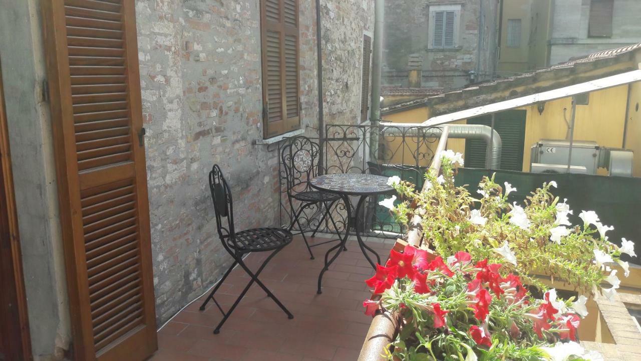 Via Piantarose, 12 Apartamento Perúgia Exterior foto