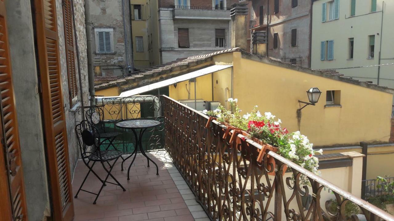Via Piantarose, 12 Apartamento Perúgia Exterior foto